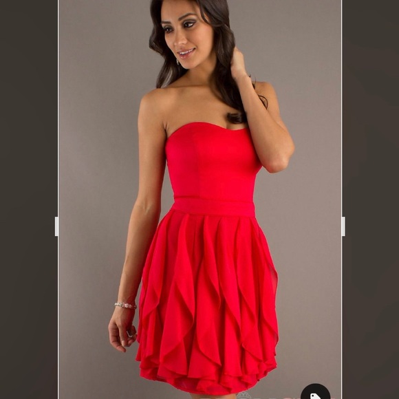 Short black dress French Connection sweetheart neck ruffle skirt - Picture 9 of 9